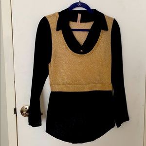 Beautiful  long sleeve with attached vest